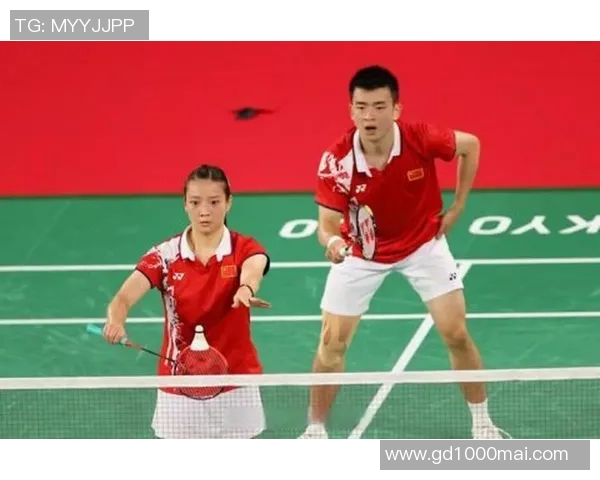 重庆羽毛球队包夹战术创新探索与实践分析